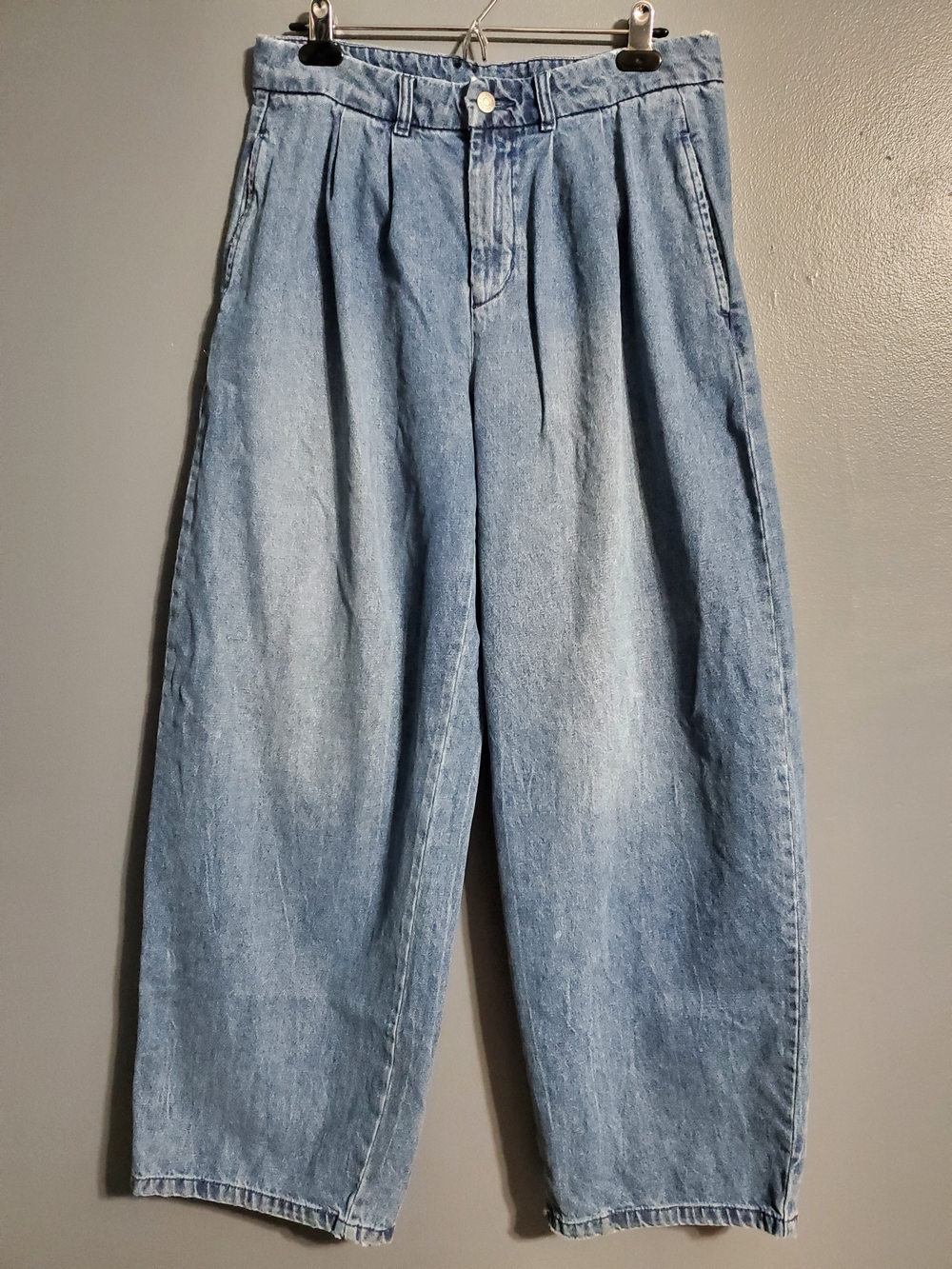 BDG Urban Outfitters Light Blue Wide Leg Pleated Front Jeans Women's Size 28